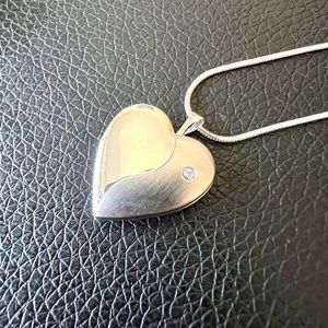 .925 Silver Heart Locket Necklace for Multiple Photos 20” Silver Chain EUC